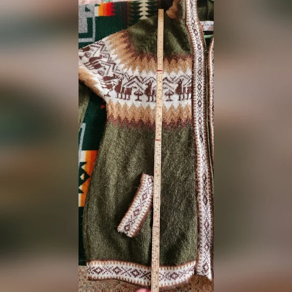 Amorinka Alpaca Wool Hooded Zip-Up Sweater - XL, Made in Peru - Picture 9 of 11